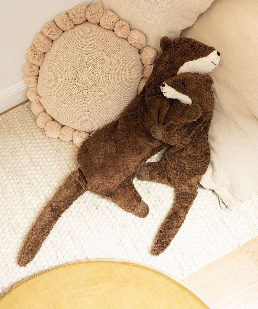 Senger Large Cuddly Otter cuddled up with the Senger small cuddly otter