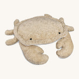 Senger Naturwelt small cuddly crab in a light beige colour with little black eyes, organic GOTS cotton plush soft toy with natural wool filling and spelt husk heat cushion.
