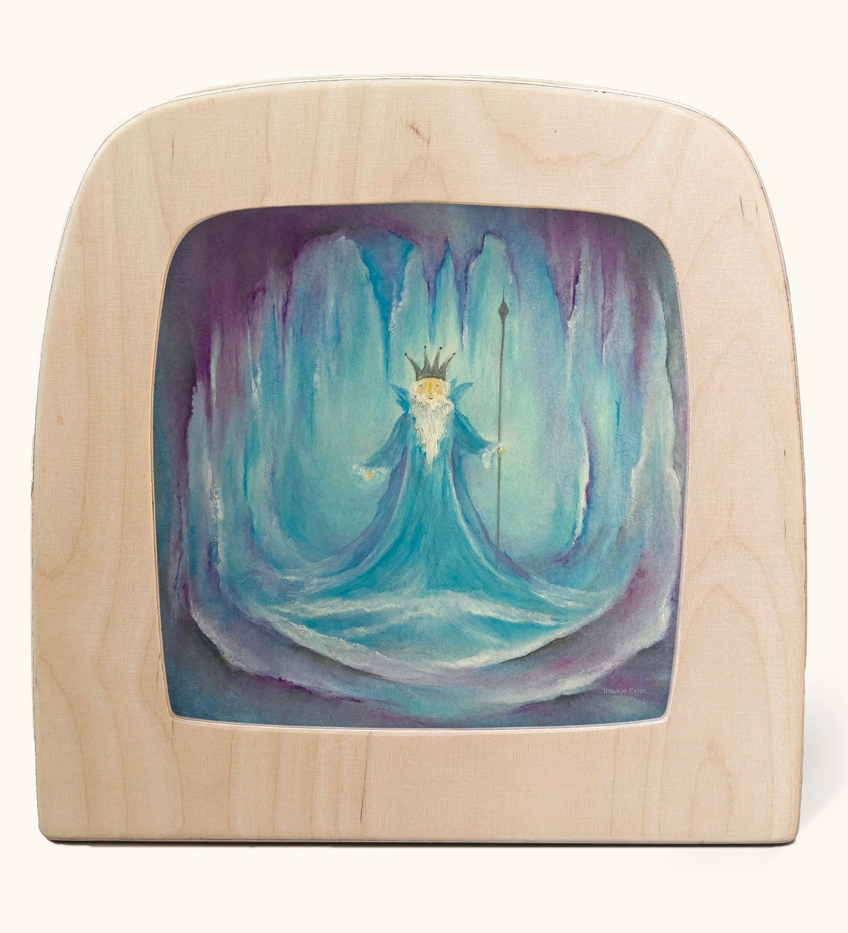 A Toverlux silhouette in the magic lamp withWinter ice king artwork by Baukje Exler. A pastel illustration of a ice king surrounded by icicles.