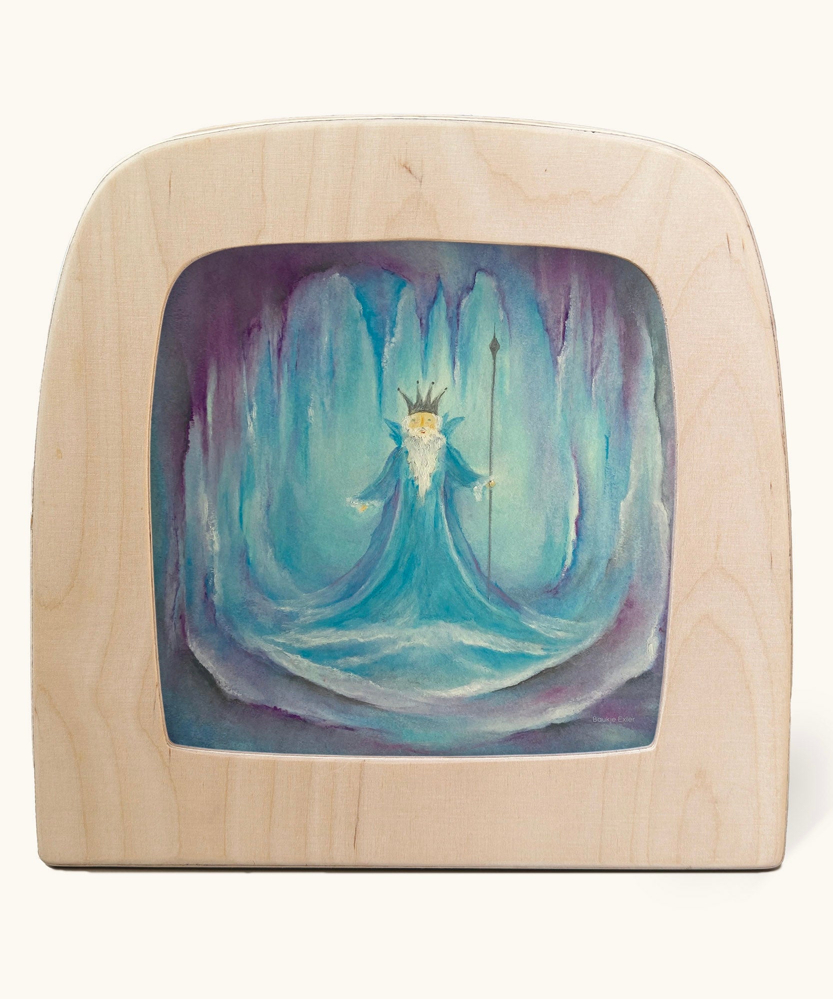 A Toverlux silhouette in the magic lamp withWinter ice king artwork by Baukje Exler. A pastel illustration of a ice king surrounded by icicles.