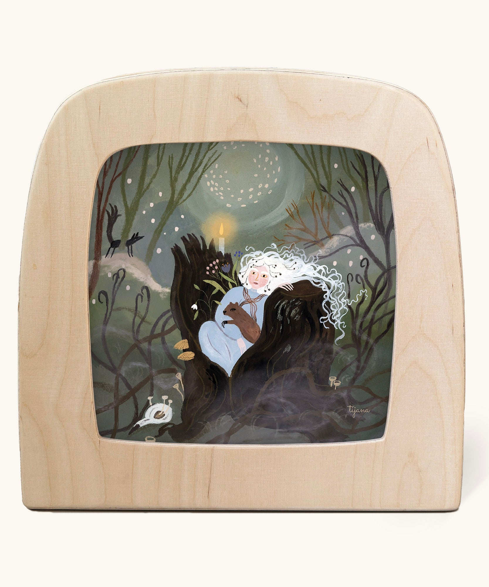 Toverlux Magic Lamp Silhouette Illustration Forest Nymph by Tijana Draws. The artwork features female nature spirit in a trunk of a tree with a forest animal. We have a range of Toverlux silhouettes, lamps and accessories available at Babipur.