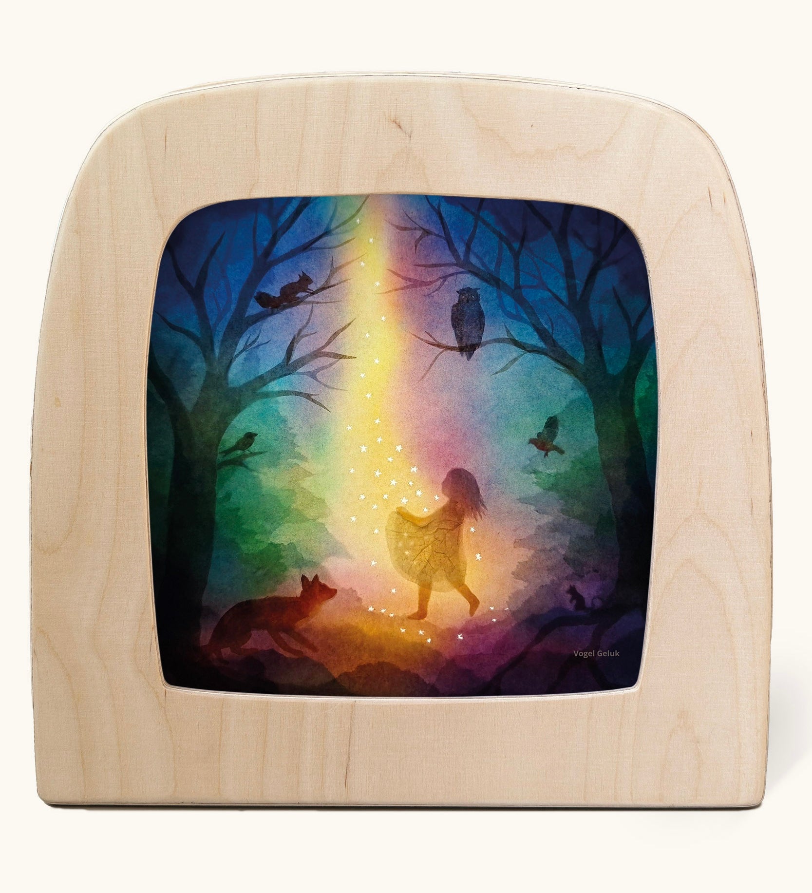 Toverlux magic lamp with a star money forest fairy silhouette by artist Vogel Geluk. A watercolour style illustration of a magical scene featuring a fairy standing in a forest with a ray of starry light shining down on her. A range of Toverlux silhouettes, lamps and accessories are available at Babipur. 