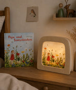 Toverlux Storylux sets including 4 silhouettes of Pepe and Sumselinchen by Daniela Drescher: wildflowers, with mole, butterfly and nighttime nest.