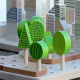 A play scene using Bajo forest central park set and the wooden Manhattan blocks 