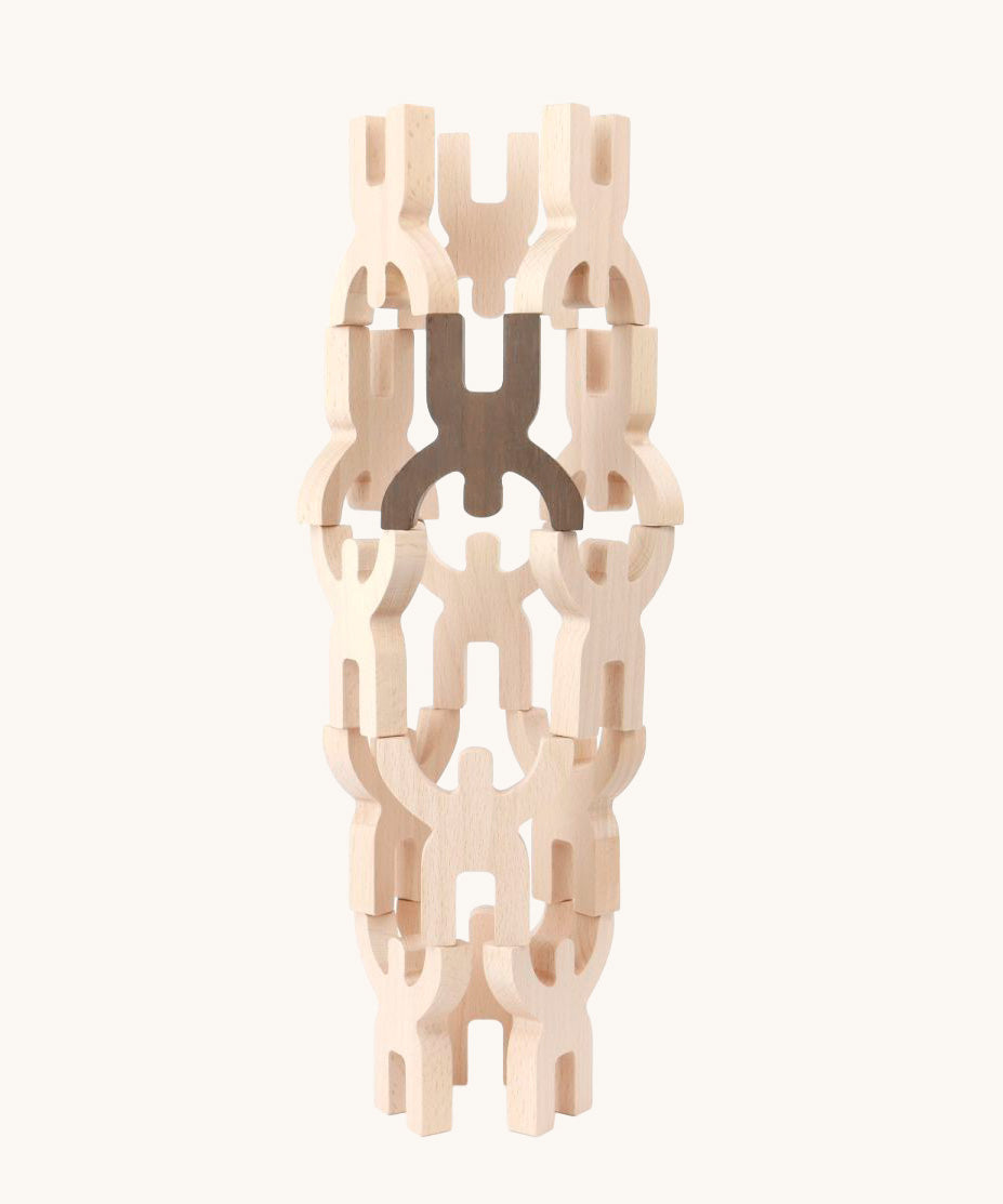 Bajo Mendelsons wooden Balancing Game. A set of 15 wooden figures that can be balanced in various ways.