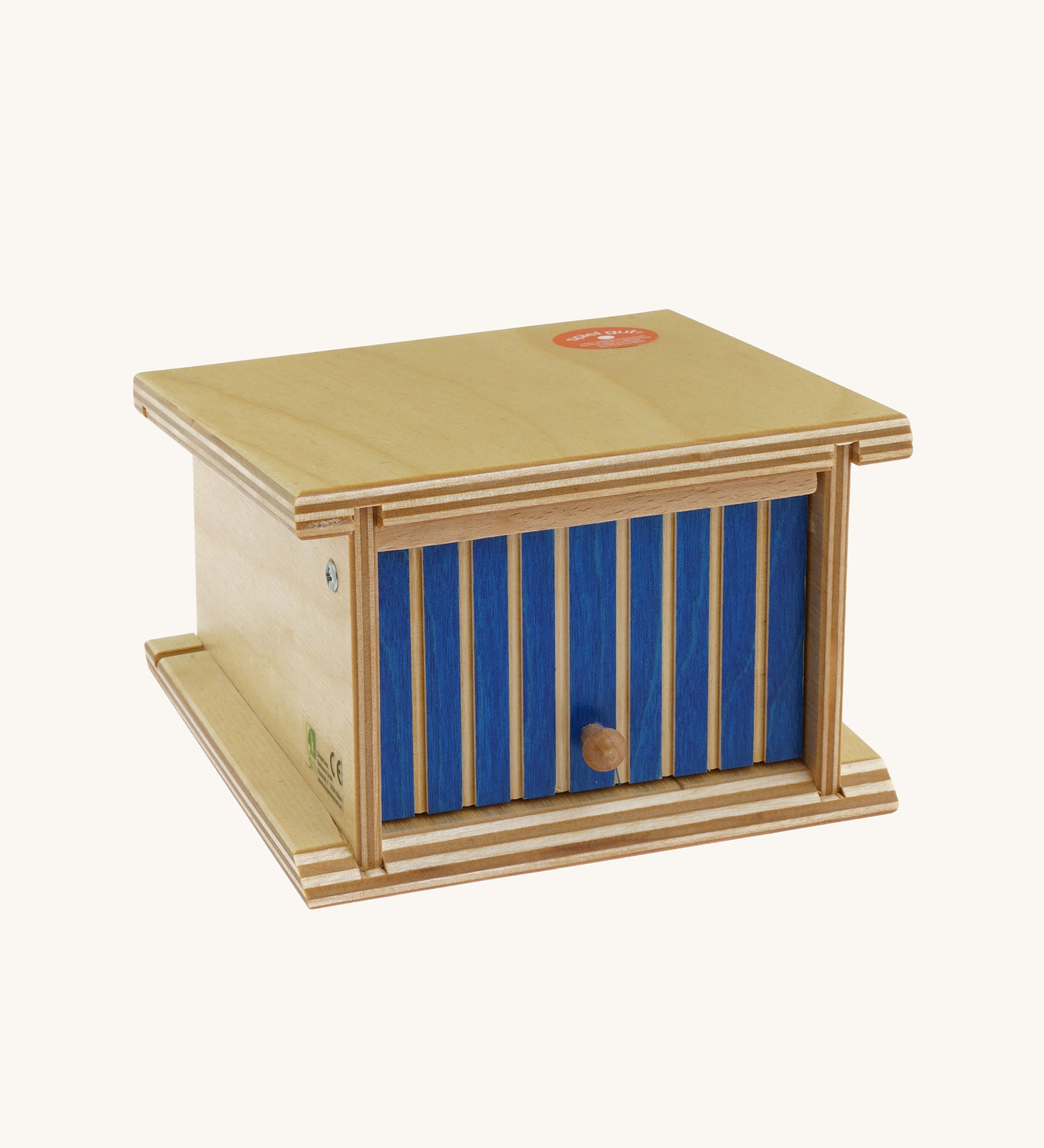 Beck Holzspielzeug Wooden Small Toy Car Garage shown with door closed. This wooden toy car garage is part of a wide range of toy vehicles and accessories available at Babipur.
