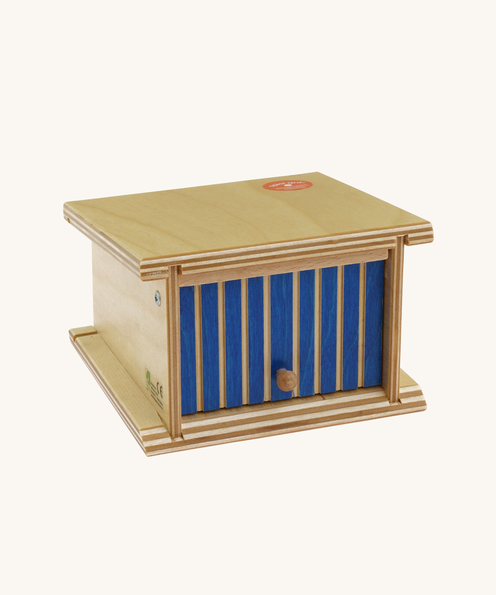 Beck Holzspielzeug Wooden Small Toy Car Garage shown with door closed. This wooden toy car garage is part of a wide range of toy vehicles and accessories available at Babipur.