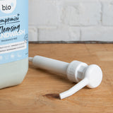 A close up of the A Bio-D 5L screw on pump showing the nozzle detail. This pump is available at Babipur