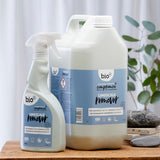 A 5L bottle of Bio-D limescale remover standing next to a 500ml spray bottle, these both are available at Babipur. 