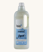 A 1L bottle of Bio-D fragrance free non bio laundry liquid available at Babipur.. Features a cap for easy pouring and a handle for carrying.