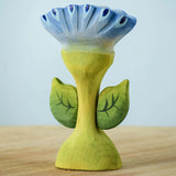 The Bumbu Toys Flama Spring Flower is a blue toned flower with a green coloured stem. 