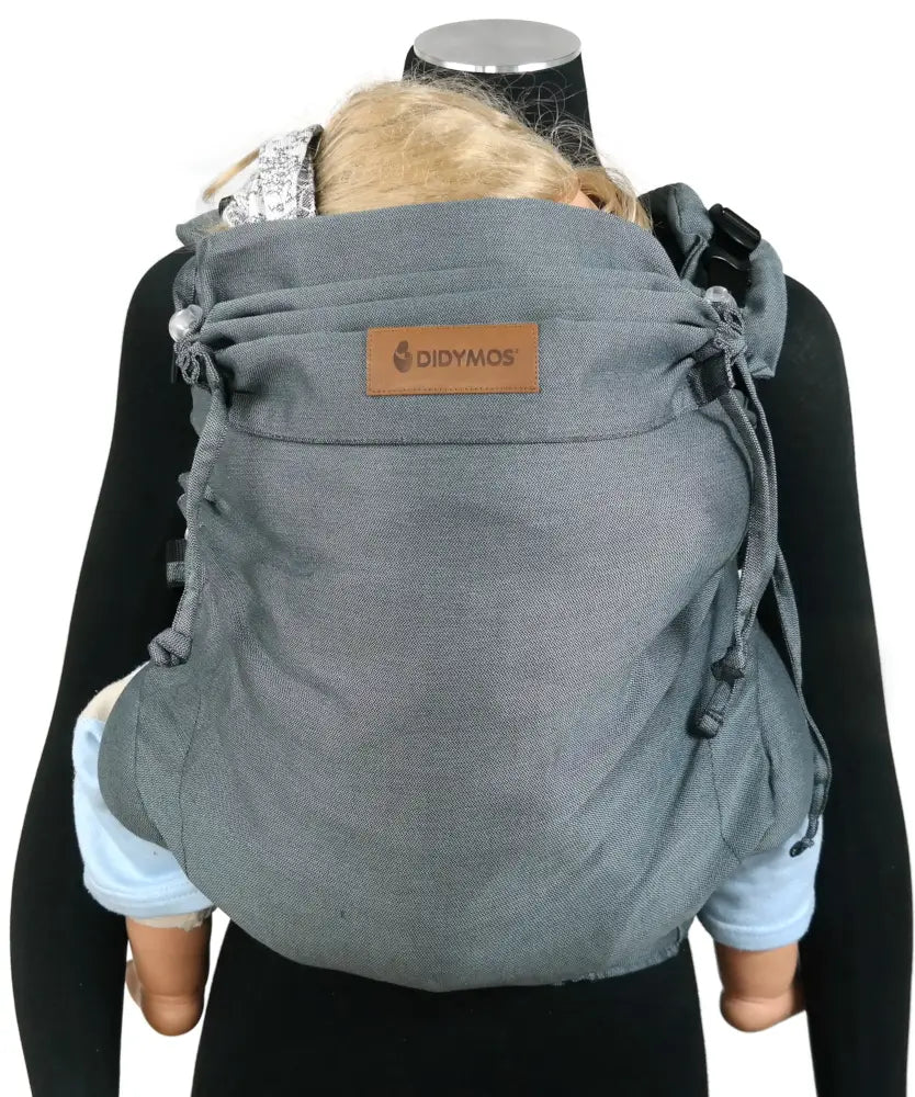 Didymos didyfix toddler carrier in double anthracite. A full buckle carrier with a soft structure made from cotton