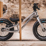 Graphic showing the height of the Early Rider big foot kids balance bike