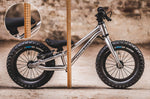 Graphic showing the height of the Early Rider big foot kids balance bike