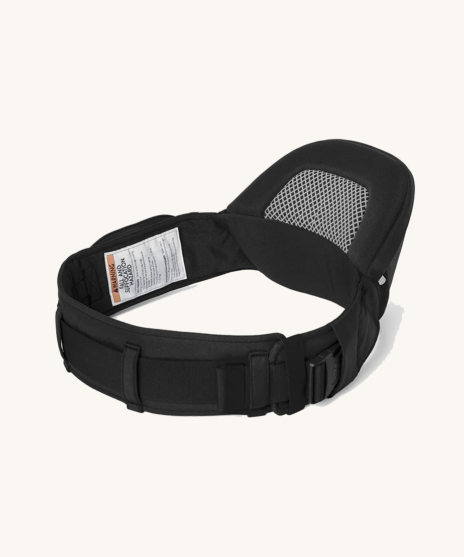 A view of the seat of the Ergobaby Lift Hip Seat baby carrier, in Onyx Black. 