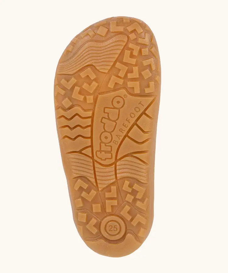 Flexible rubber soles on the Froddo barefoot kids shoes in brown 