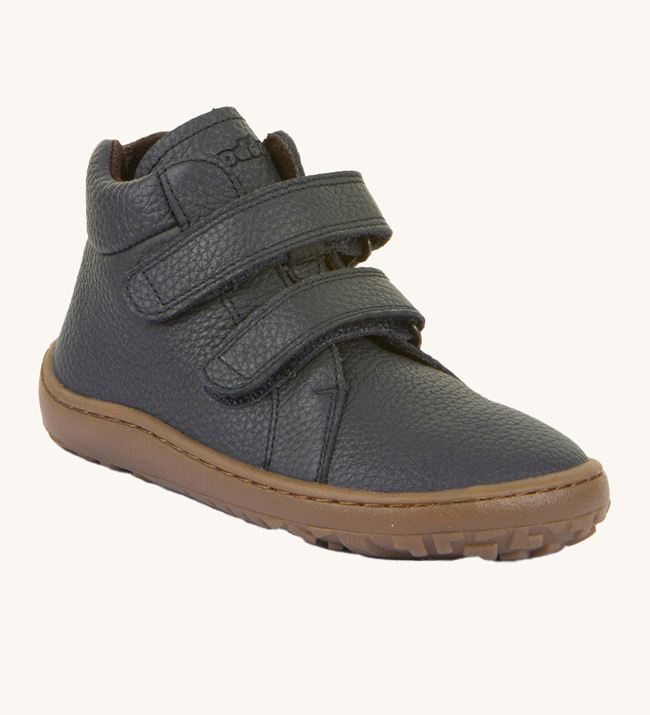 Froddo barefoot Autumn children's shoe in dark blue. A natural leather shoe with a 2 velcro fastener for a secure fit, padded ankle and a dark brown grippy sole