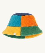 Frugi kids fleece bucket hat in hotchpotch available at Babipur. A 100% recycled polyester fleece bucket hat with a multicoloured block design