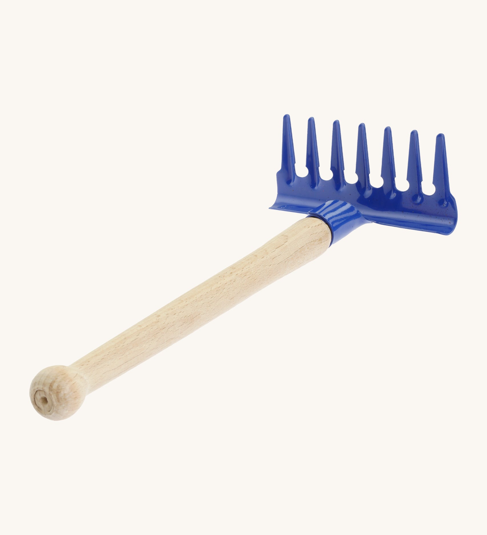 Gluckskafer blue metal rake for kids, features a smooth wooden handle for grip