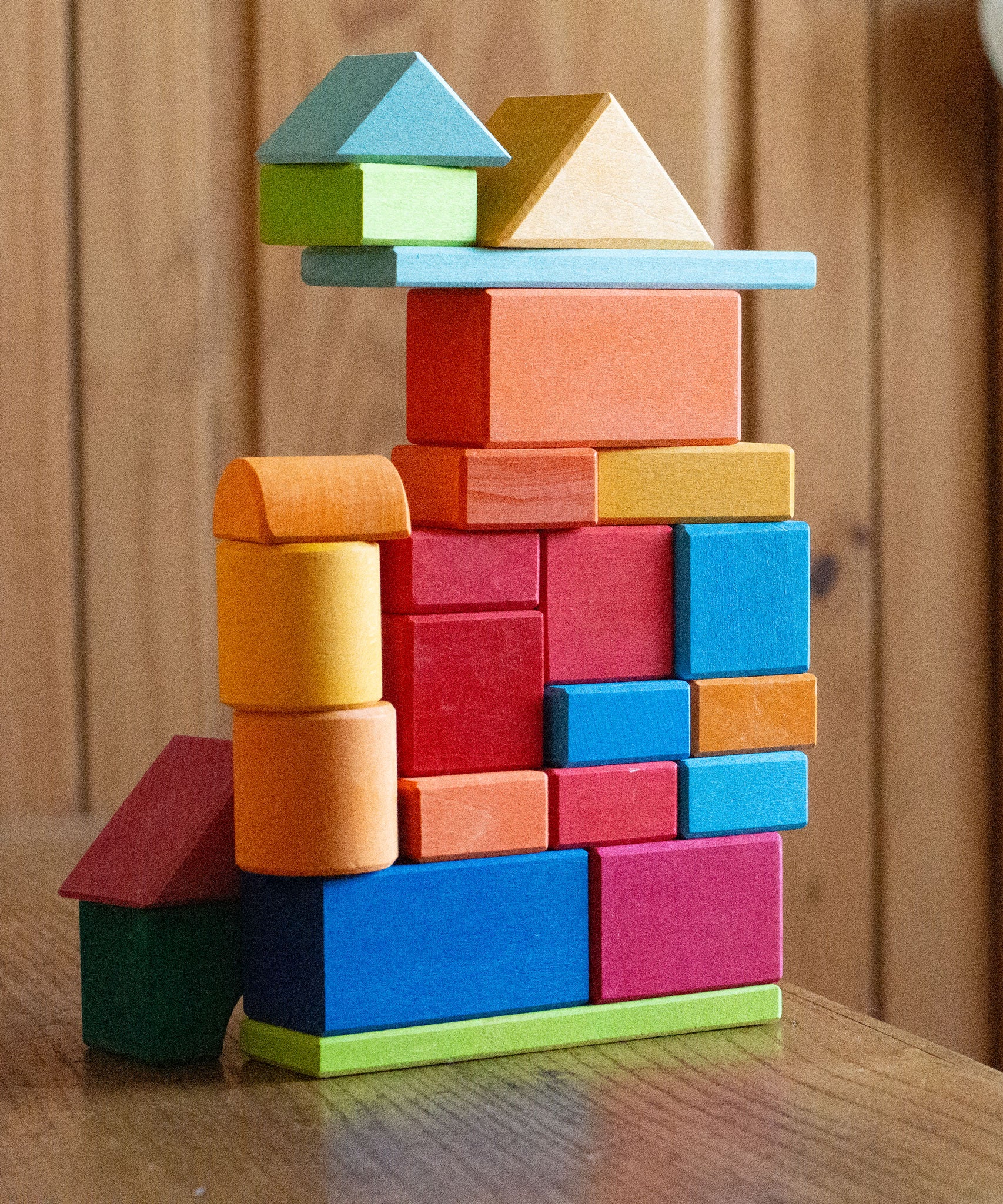 A stack created using pieces from the Glückskäfer 27 Piece Building Blocks Set.