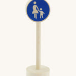 Gluckskafer small world blue pedestrian wooden road sign