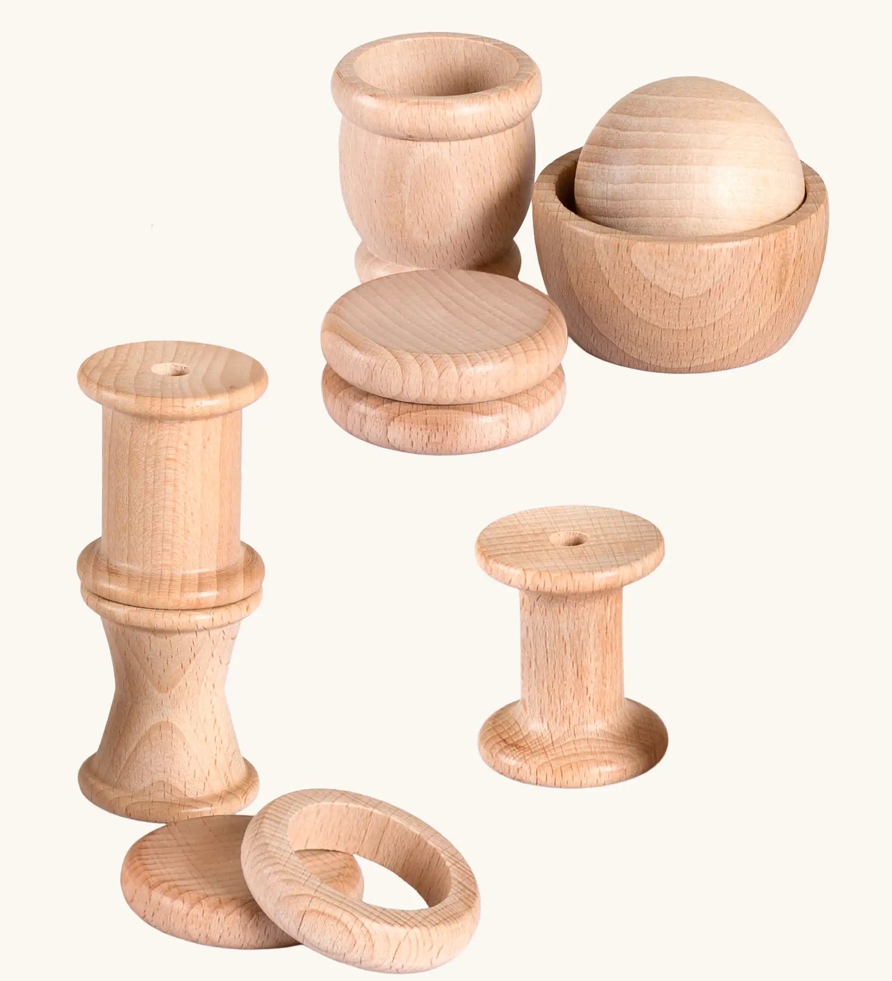 Grapat 10 Element Treasure Basket. 10 wooden loose parts for sensory play.