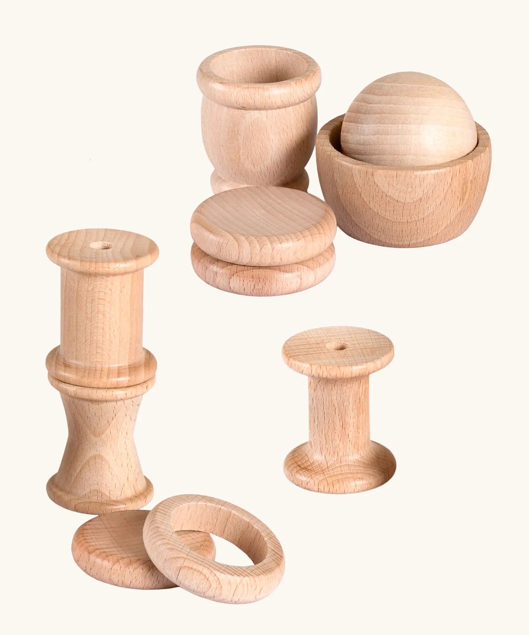 Grapat 10 Element Treasure Basket. 10 wooden loose parts for sensory play.