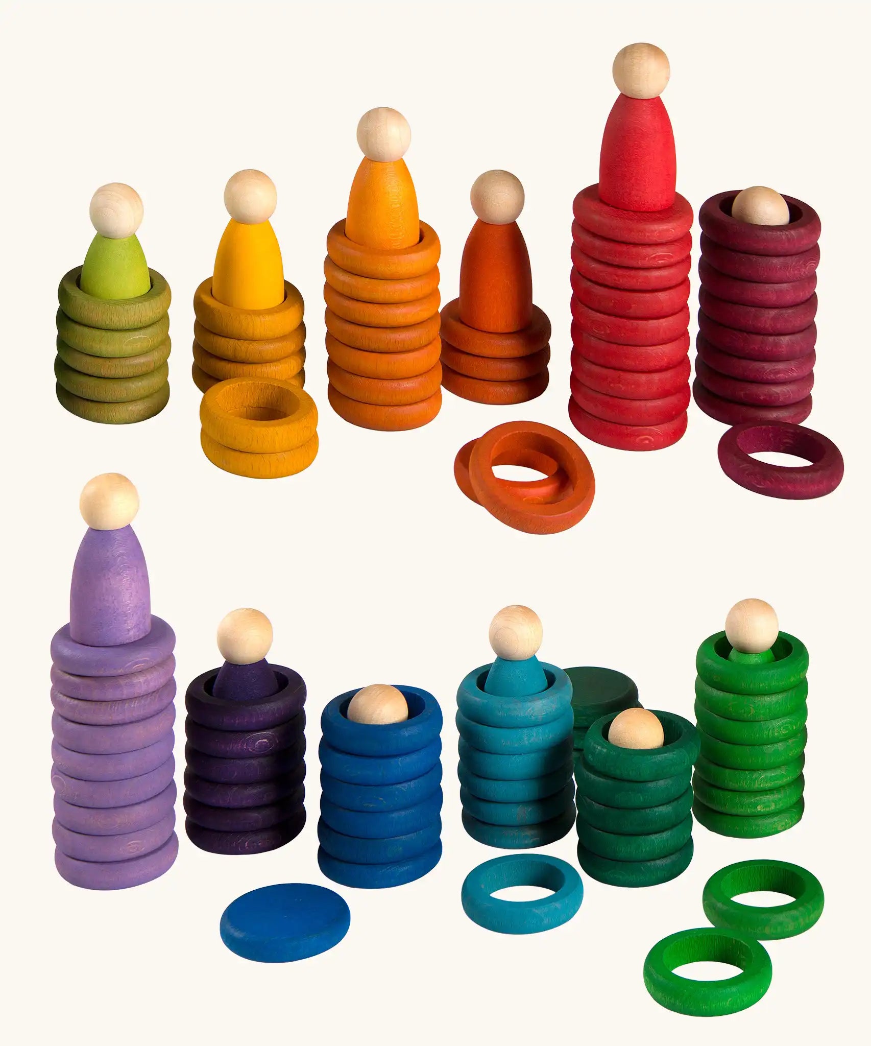 Grapat Nins Carla wooden toy set with peg dolls, rings and coins.