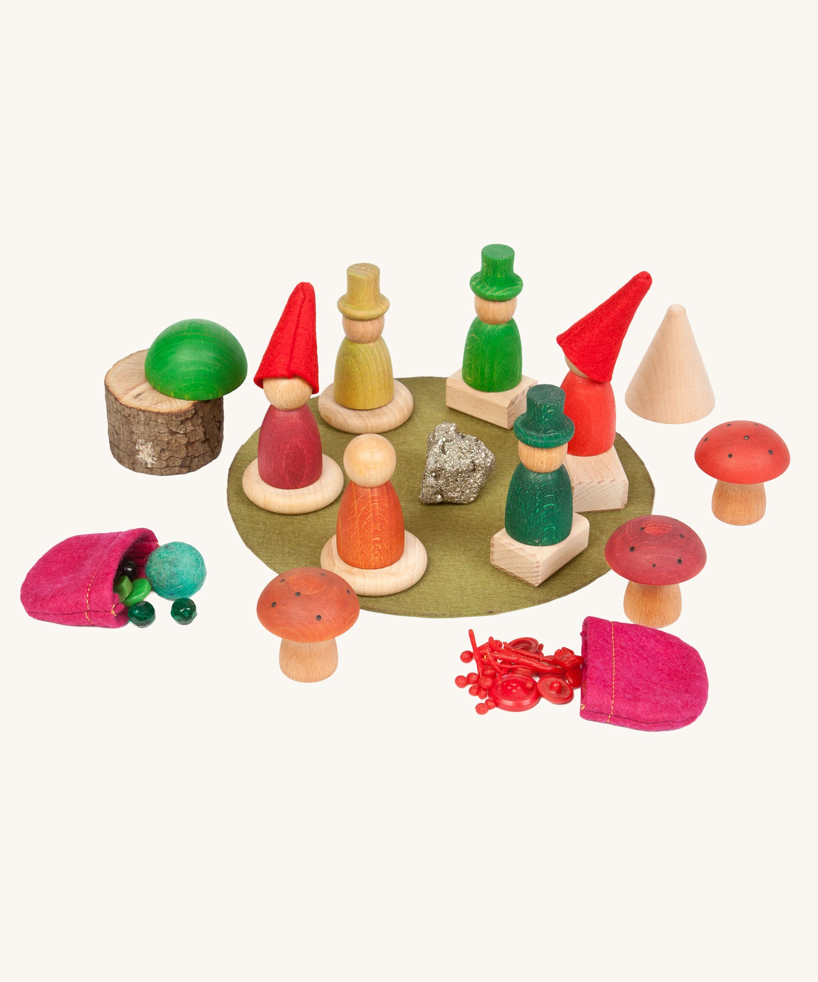 Grapat Nins® Of The Forest Peg Doll Play Set. These wooden toys are part of a wide range of open ended toys available at Babipur.  