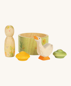 Grapat / Ostheimer hello Summer wooden figure set. Features 5 hand cut and hand painted figures and pieces including a peg doll, small bowl, goose and 2 pastel coloured pieces. 