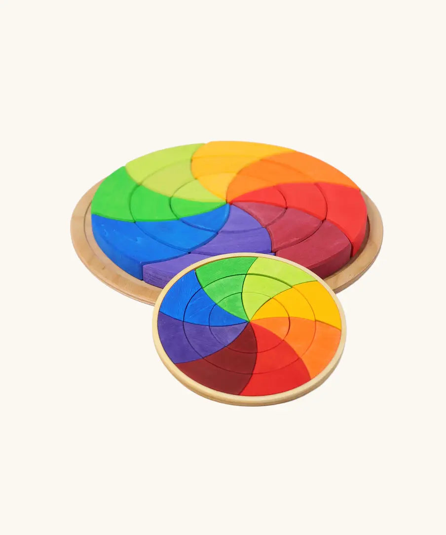 Large and small Grimm's colour goethe circle wooden toy.