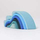 Front of the Grimms small water wave set in shades of blue