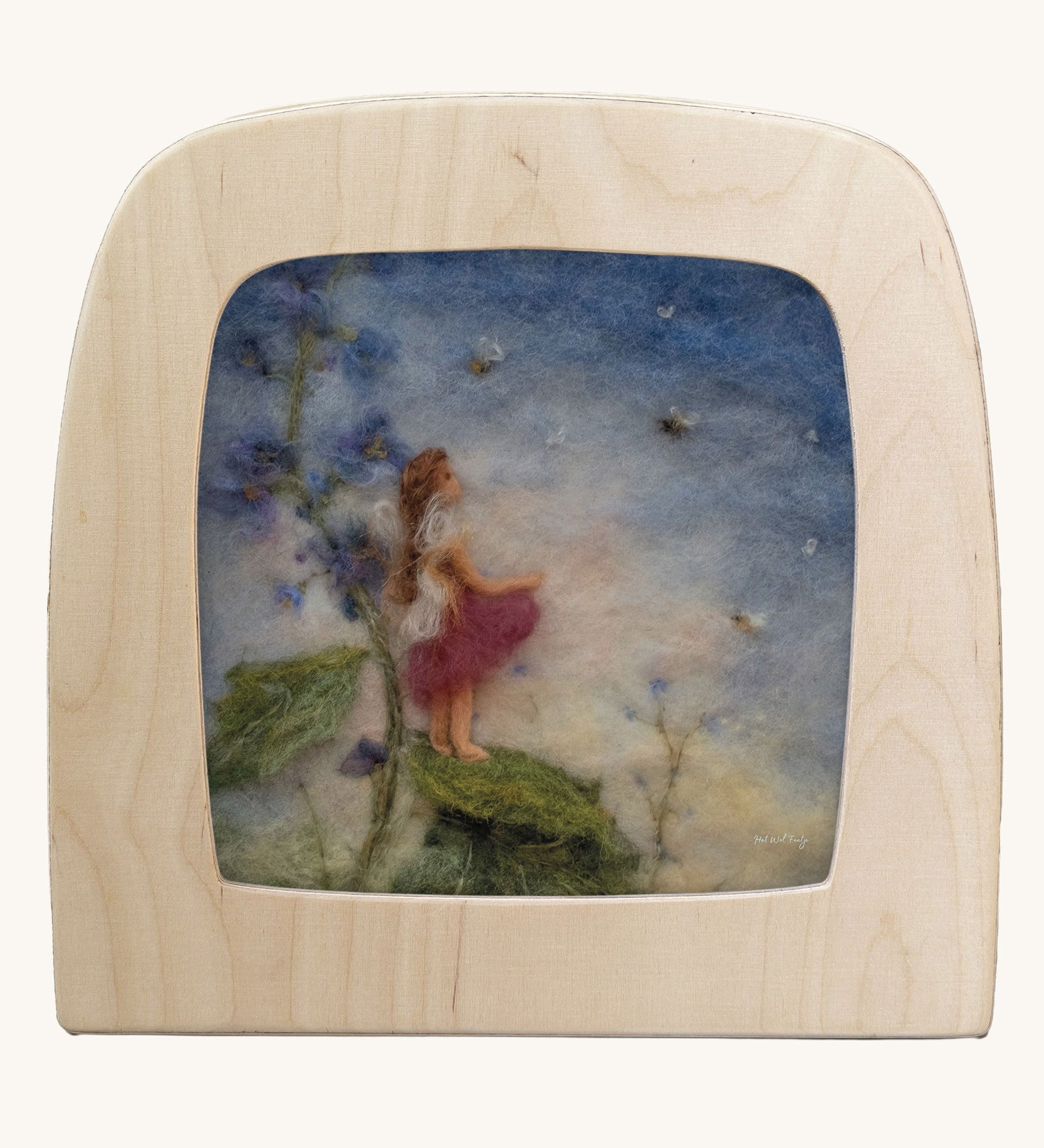 Toverlux magic lamp silhouette featuring little bee keeper artwork ay Het Wol Feetje.