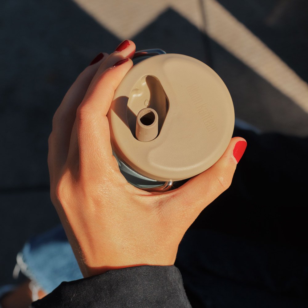 detail of the twist cap that comes with the klean kanteen bottle