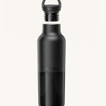 A Klean Kanteen 20oz rise insulated Reusable Stainless Steel Water Bottle with loop cap in a black colour that's split in a light and dark shade. Features a matching loop cap with a thread and handle for easy carrying