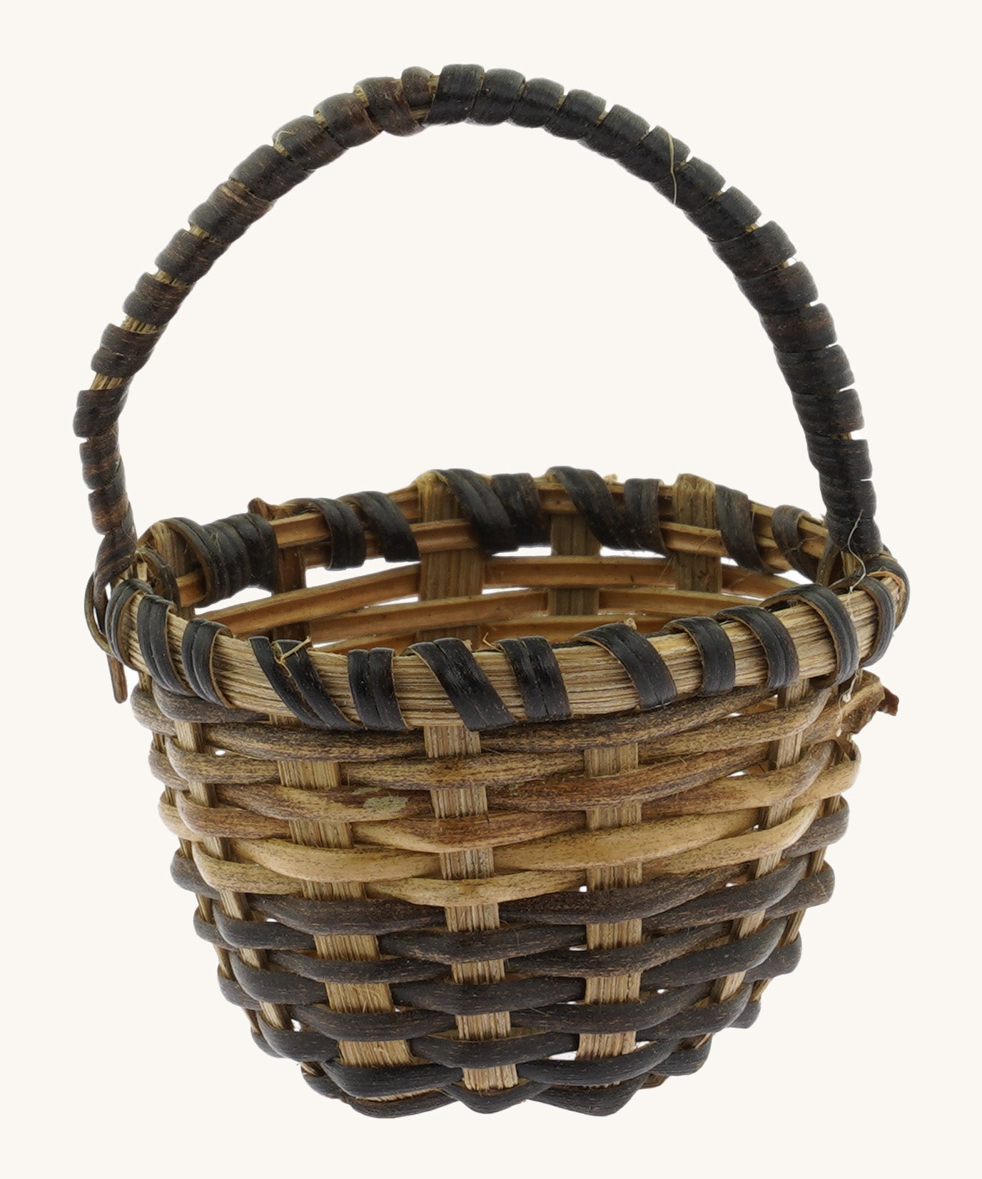 Kraul small replacement basket made from whicker. Perfect size to hold a Kraul passenger doll
