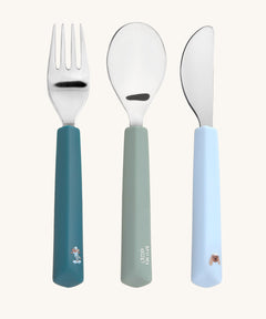 Lassig Cutlery with Silicone Handle with a Tiny Team Dog design. These green and blue coloured children's cutlery are part of a wide range of tabelware avaialable at Babipur. 