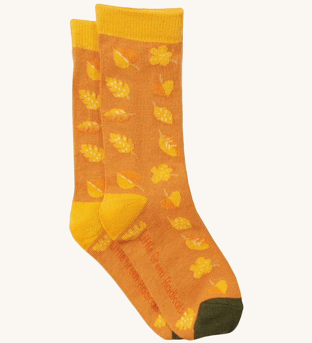 Little Green Radicals golden leaves ankle socks available at Babipur. A GOTS organic cotton sock with a autumn inspired leaves design and a green toe trim