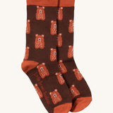 Little Green Radicals teddy bear ankle socks from the teddy bear set available at Babipur. A dark brown GOTS organic cotton sock with cute teddy bears and light brown trim