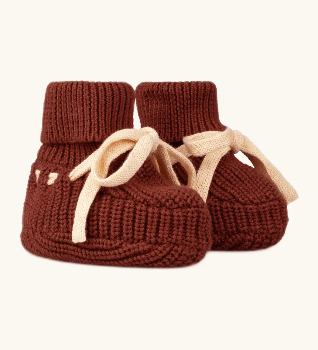 Little Green Radicals hazelnut rust brown organic cotton knitted baby booties.
