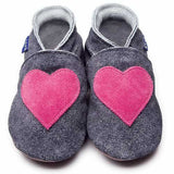 Chaussures d'amour bleues en pouces