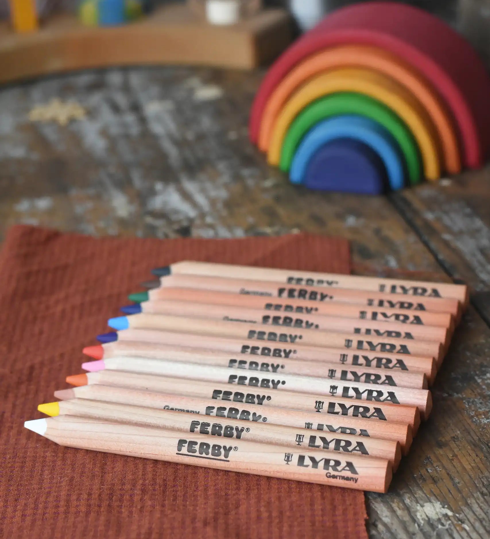 Lyra 12 standard colour triangular Super Ferby pencil set.