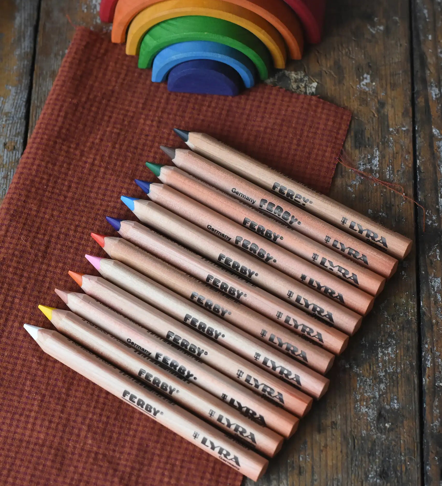 Lyra 12 standard colour triangular Super Ferby pencil set.