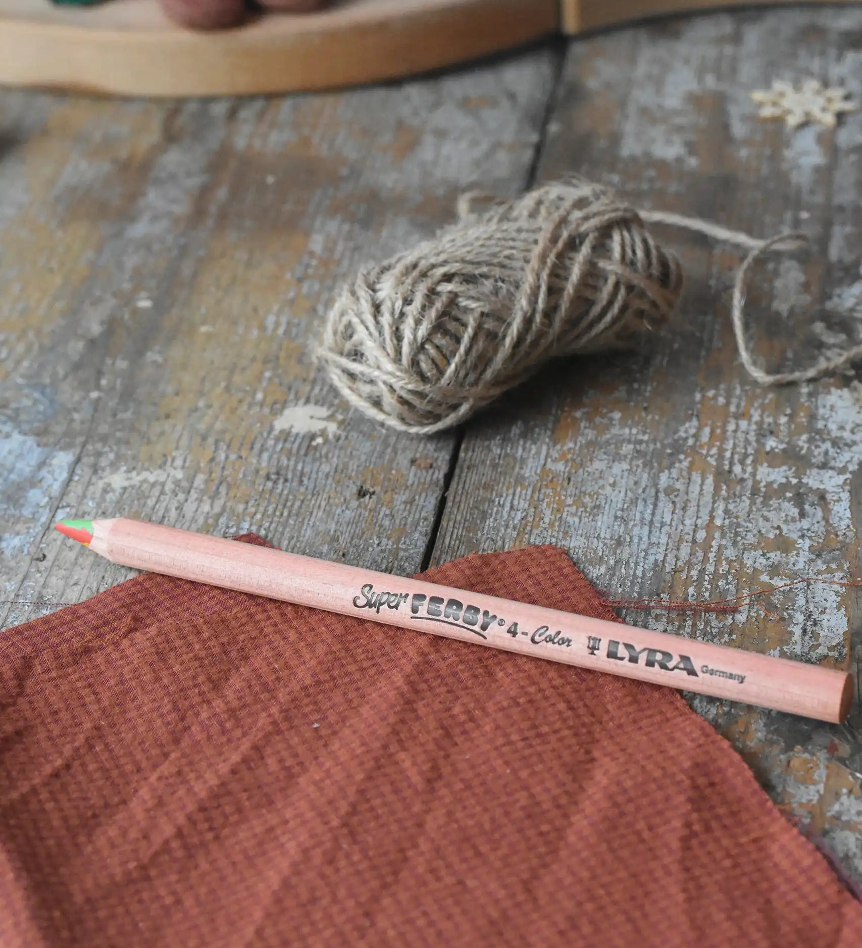 Lyra super Ferby 4 colour triangular rainbow pencil.