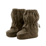 Mamalila eco-friendly toddlers allrounder winter booties in the khaki green colour on a white background