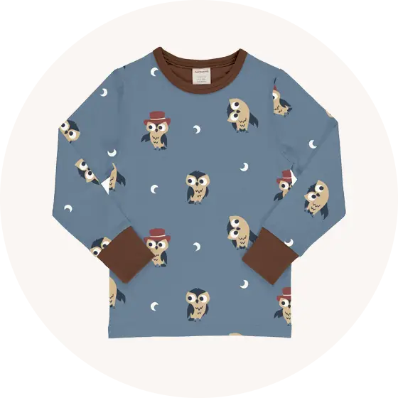 Button representing Babipur's collection of Maxomorra organic cotton kids' tops and t shirts.