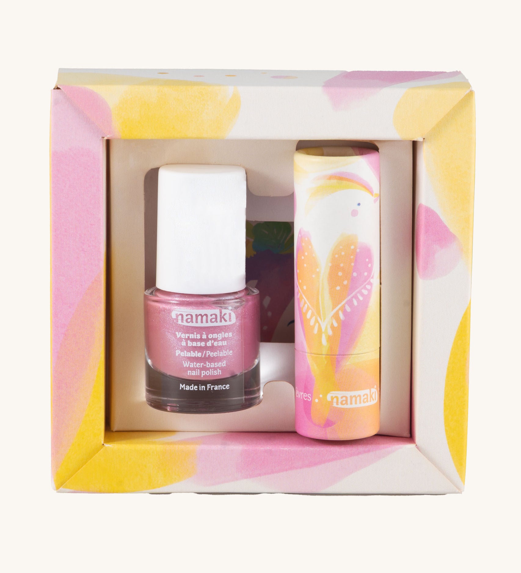 Namaki Swallow Trio Children's beauty Gift Set. The set contains a pink coloured nail polish, a compact mirror and a vanilla lip balm. Namaki have a range of natural and organic face paint sets and makeup for kids available at Babipur. 