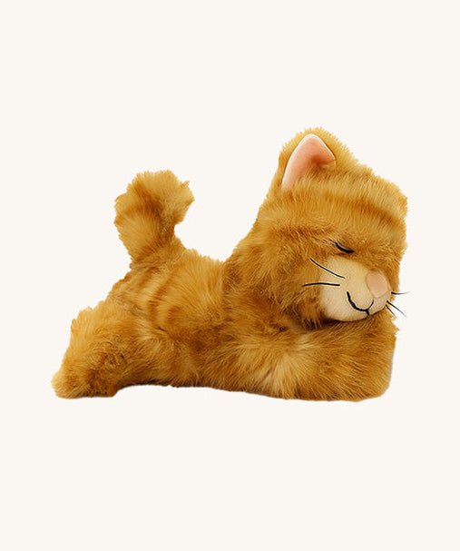 A Olli Ella Kit Koda kitten doll lying flat showing the whiskers and tail detail. This cute fluffy toy doll is available at Babipur