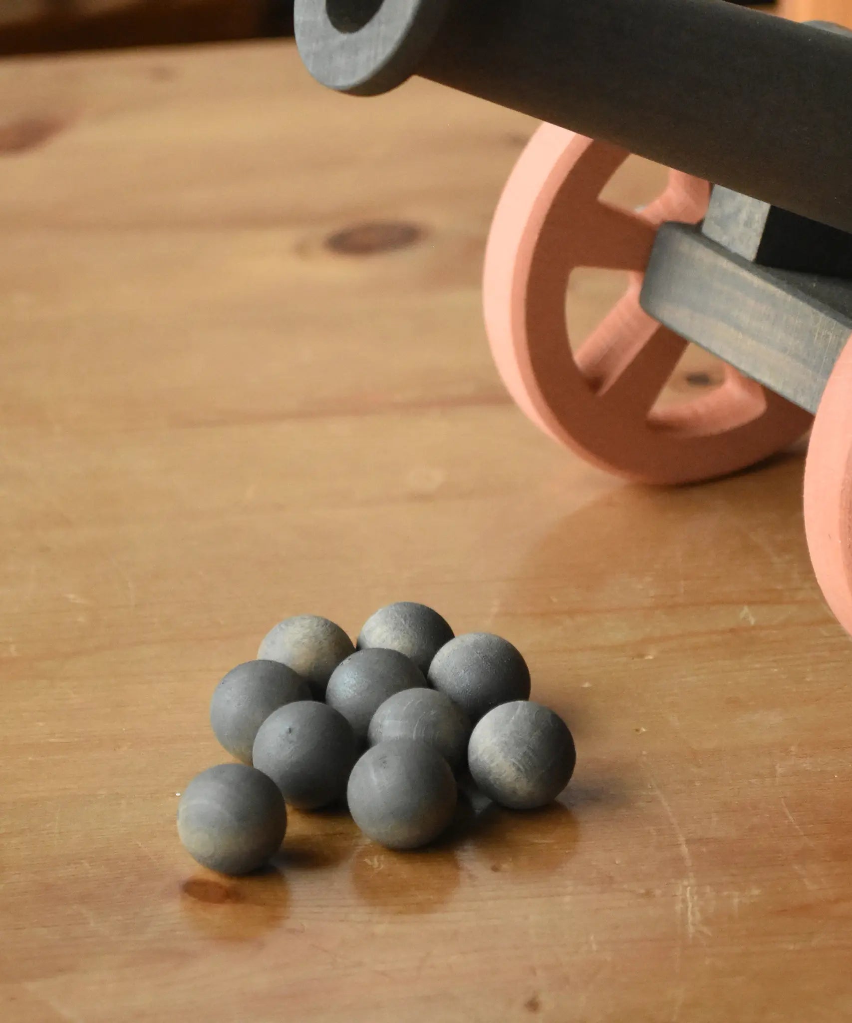 Ostheimer 10 wooden grey balls for the cannon.