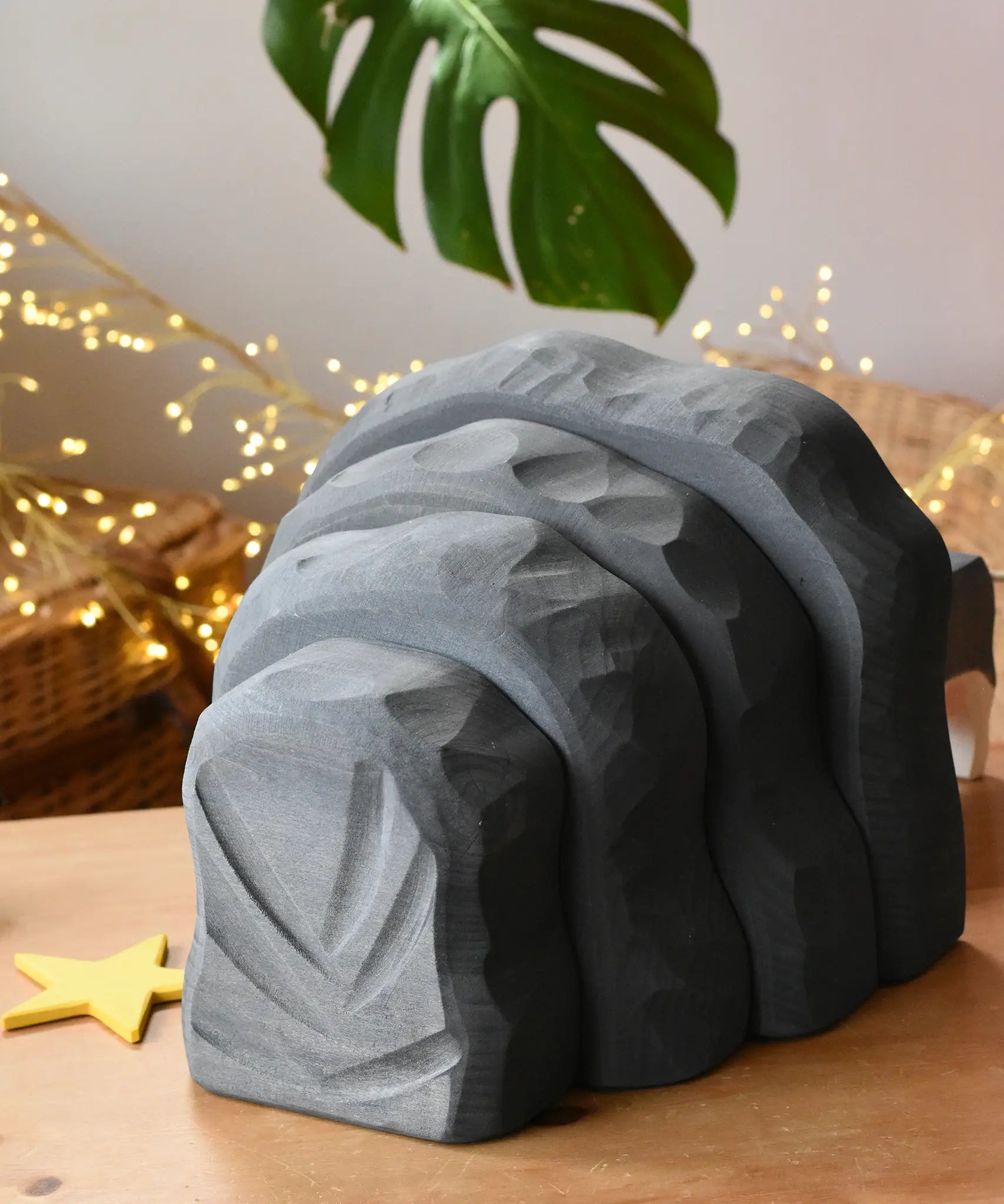 Back of the Ostheimer dragon's cave placed on a wooden surface. 